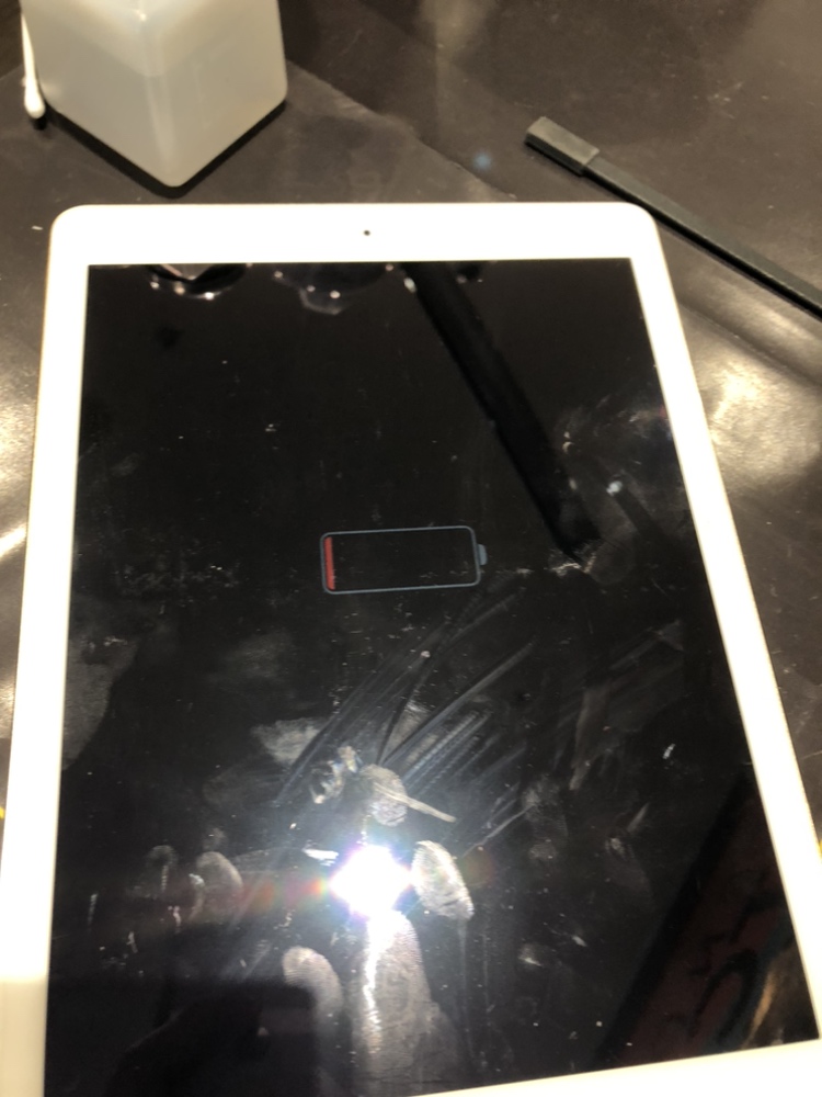 iPad７バッテリー交換修理【秋田市保戸野からのご来店】
