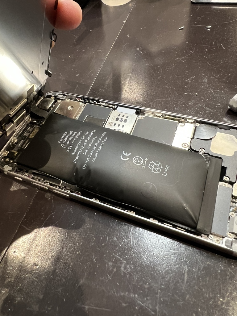 iPhone6　バッテリー膨張