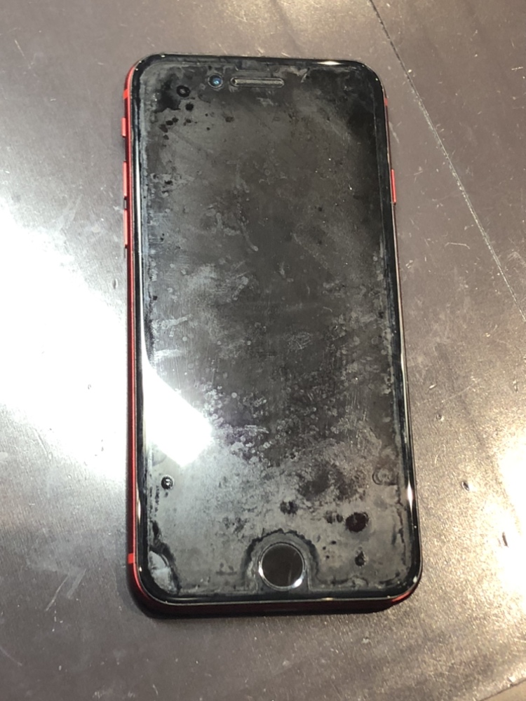 iPhone SE（第2世代）バッテリー交換修理【秋田市茨島からのご来店】