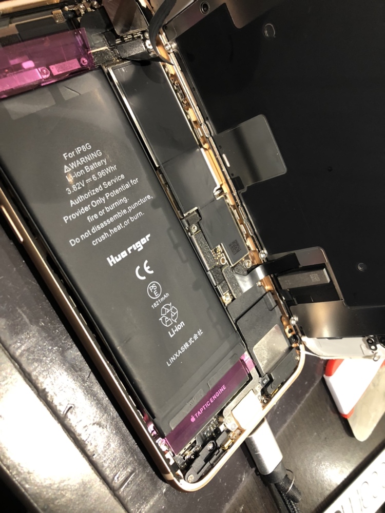 iPhone8バッテリー仮付けチェック