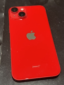 旦那様のiPhone14(赤)