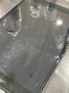 iPad8の画面破損