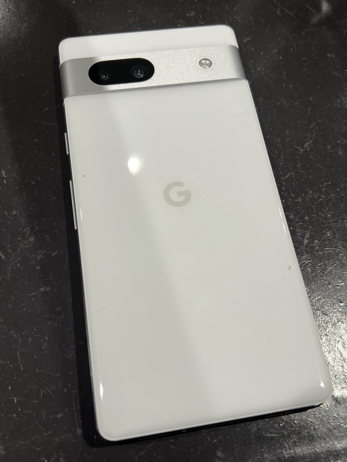 Google Pixel 7aのバッテリー減りが早い、端末が熱くなる…その症状、交換で一発解決！🔋【秋田県能代市からのご来店】
