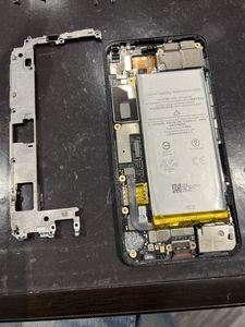 マザーボードのカバーを外します