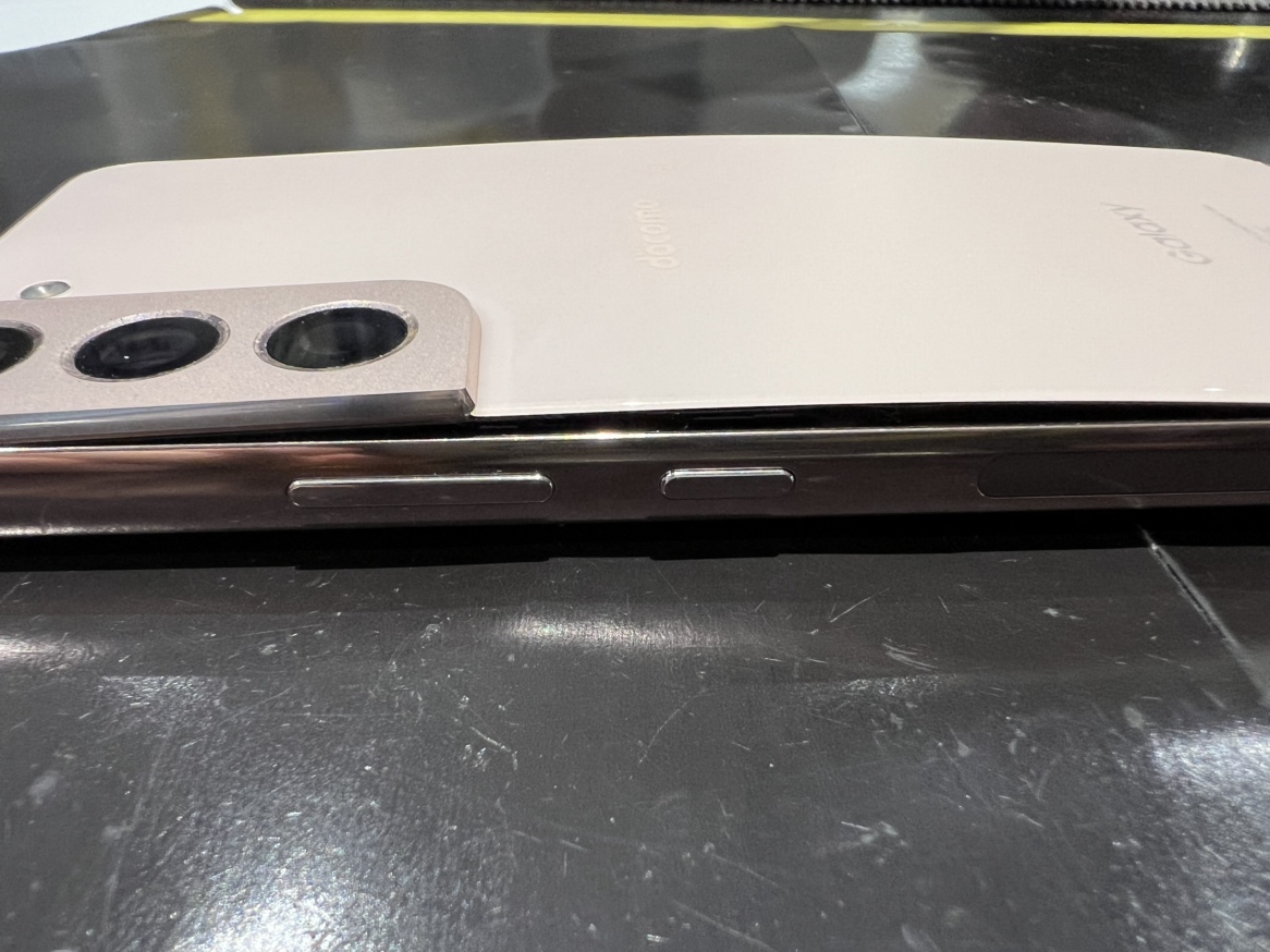 危険⁉ Galaxy S22が熱い・電源落ちる症状はバッテリー劣化のサイン【秋田県潟上市からのご来店】