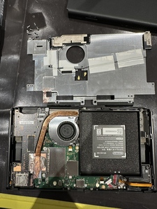 背面パネル分解