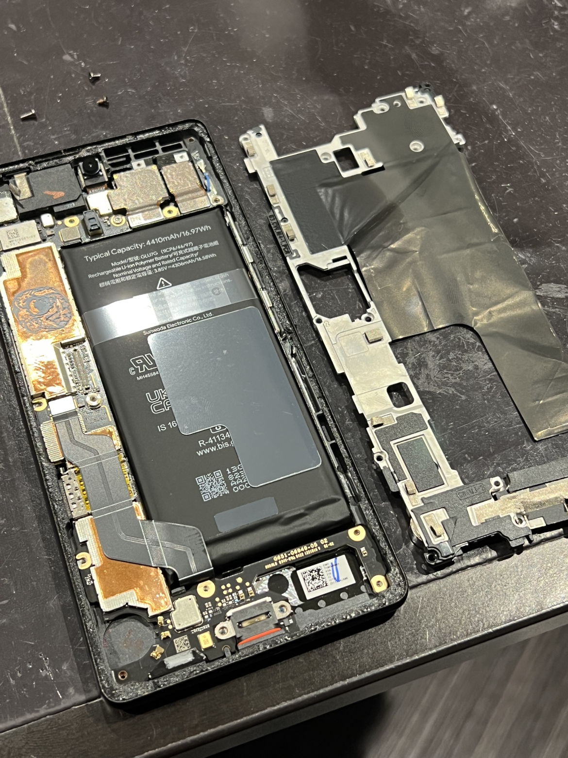 バッテリー無償交換プログラム対象外…でも大丈夫！Pixel 6aバッテリー交換修理【秋田県湯沢市からのご来店】