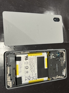 バックパネル取り外し完了!