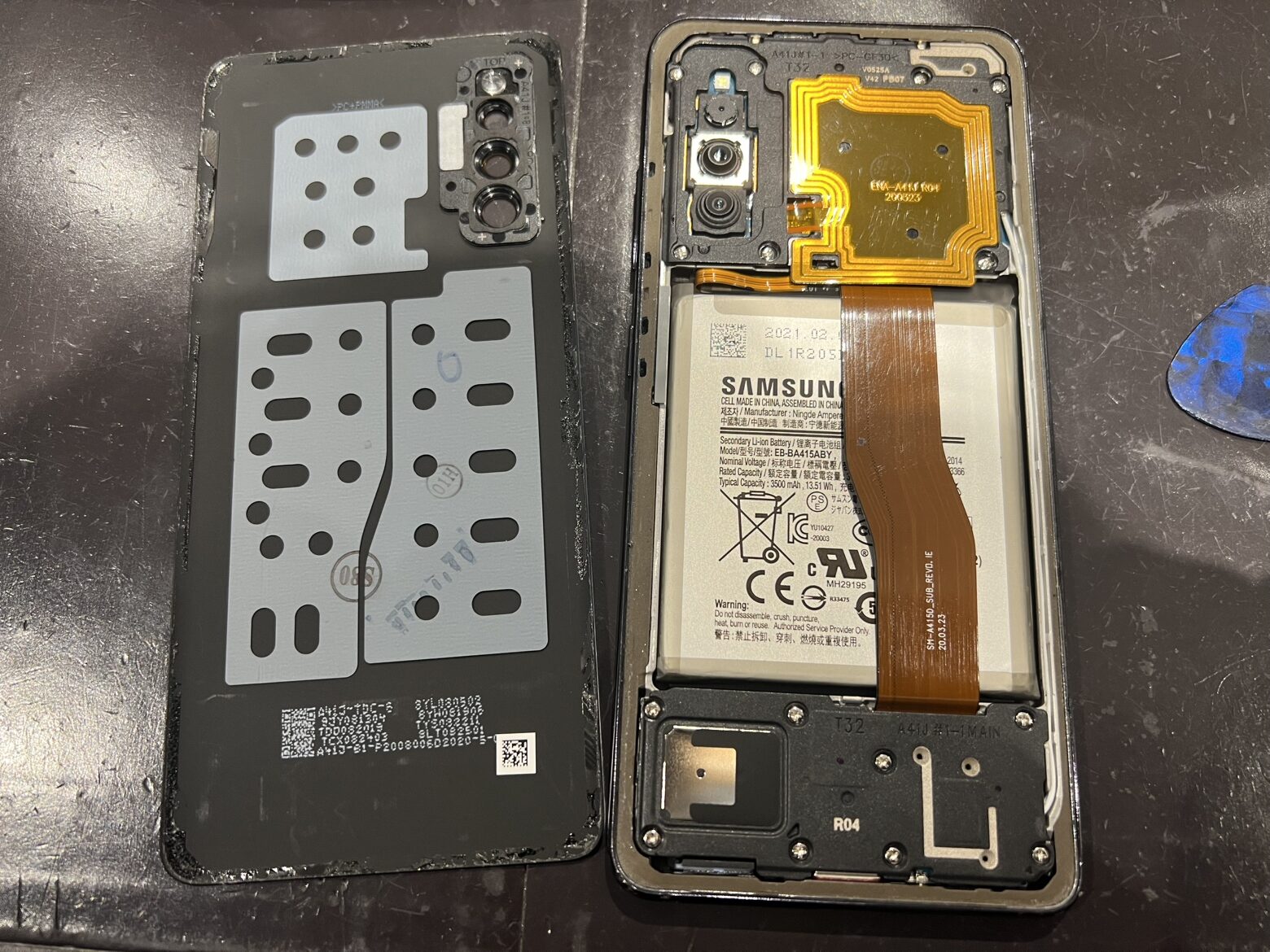 電池残量がみるみる減る💦画面の異常😱・・・実はバッテリー膨張が原因でした！Galaxy A41バッテリー交換【秋田県男鹿市からのご来店】