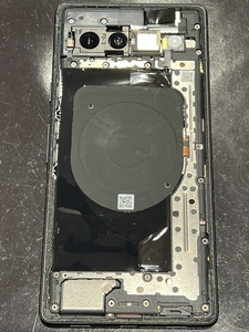 ロジックボードカバーのネジを外していきます