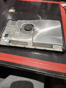 鉄板すらも・・・