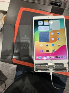 劣化したバッテリーとiPad