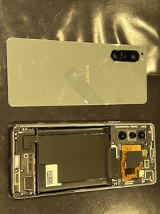 背面パネル取り外し完了