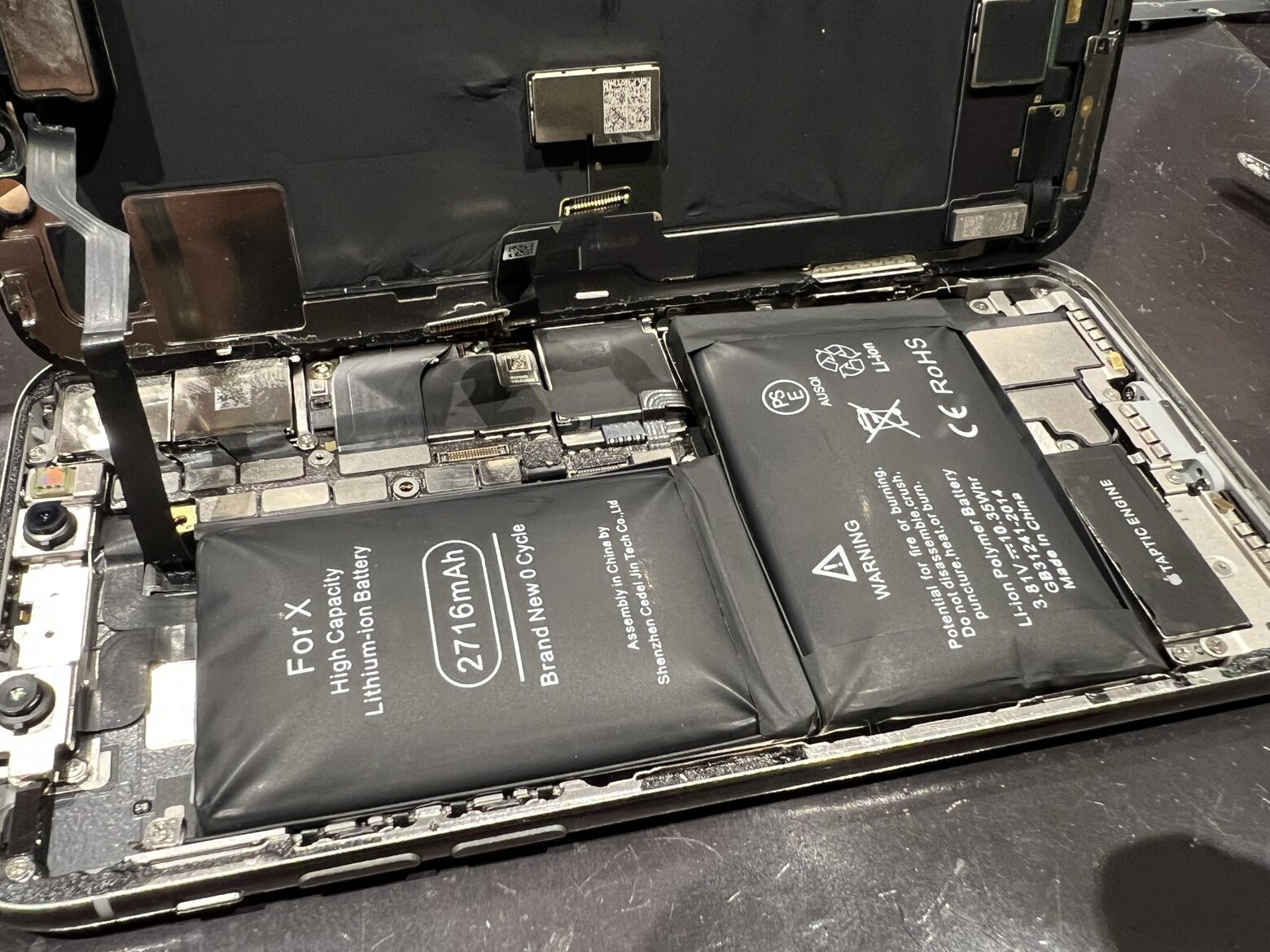 ⚠️放置厳禁⚠️ケースの下で静かに膨張…😱iPhoneXが起動不可に！？バッテリー＆画面交換で復活！【秋田県潟上市からのご来店】