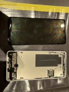 画面側を温めて粘着を弱める