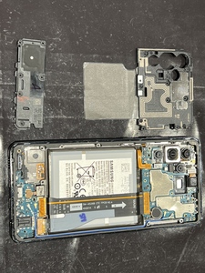 上部、下部の基板カバーを外したら・・・