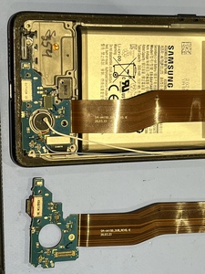 充電口交換完了