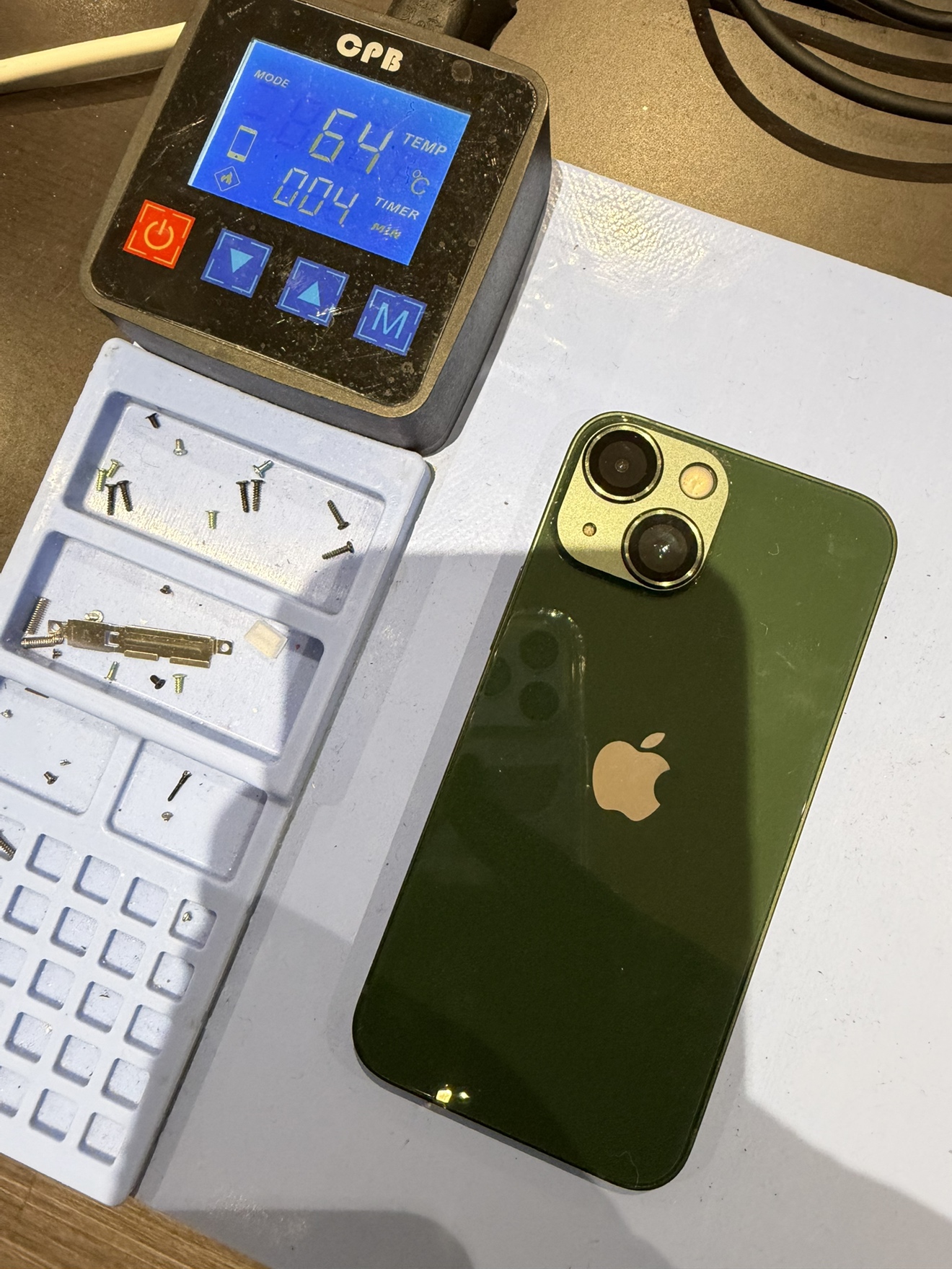 iPhone13 miniの電池持ちが悪い原因は？4年使用の端末をバッテリー交換修理【由利本荘市からのご来店】